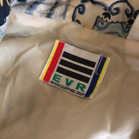 VINTAGE EVR SILK ZIP UP JACKET WITH CAT DOG HORSE PRINT - Picture 2 of 6